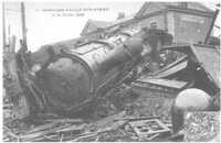  1900-1914 Collision ferroviaire entre le Calais Bale et un train de marchandises a Ailly-sur-Somme 11 07 1906_new.jpg 